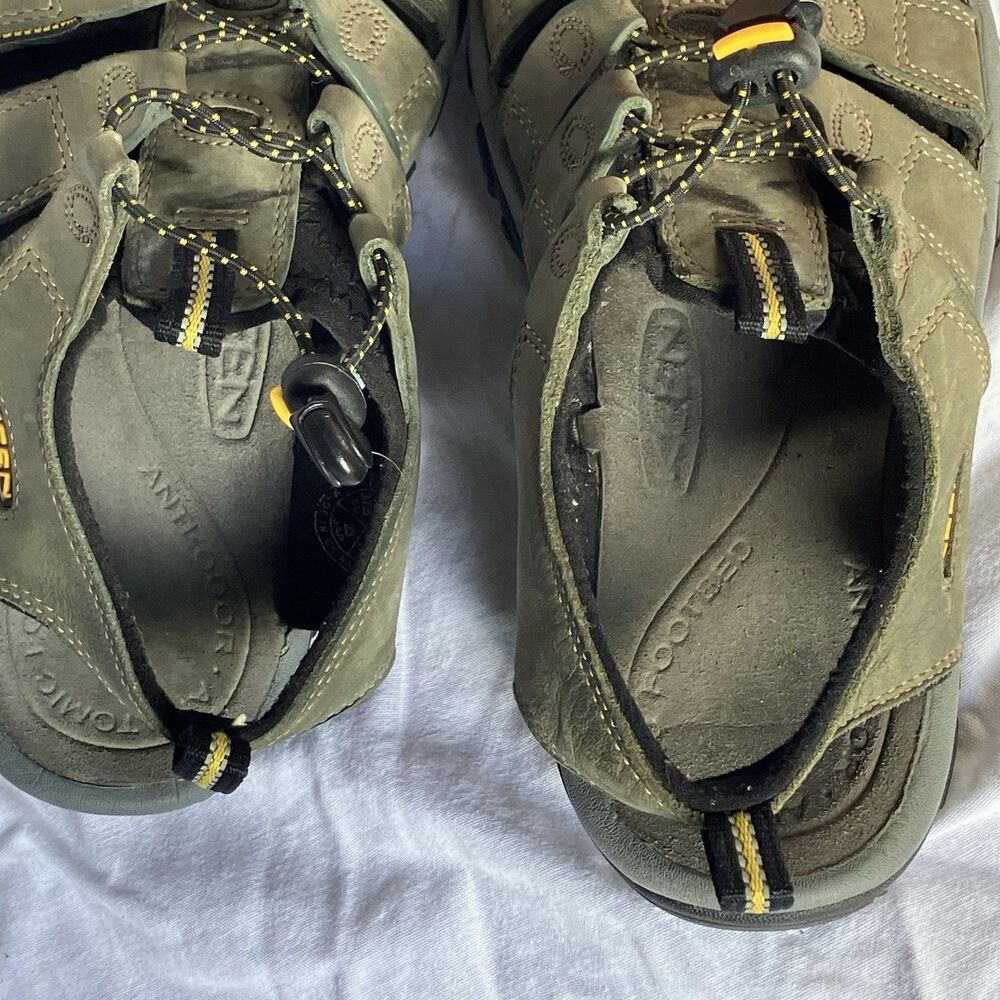 Keen Newport Sandals 7 37.5 Nubuck Leather Green Waterproof Hiking Fisherman - Picture 12 of 16